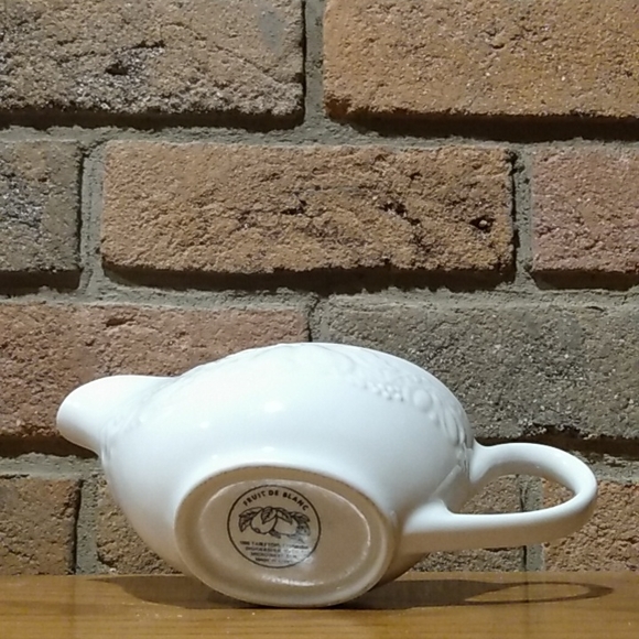 Fruit De Blanc Gravy/Sauce Server - Picture 3 of 4